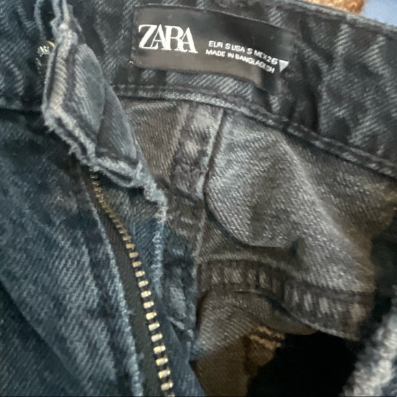 ZARA- DENIM MINI SKIRT- DEEP BLUE - Picture 3 of 3